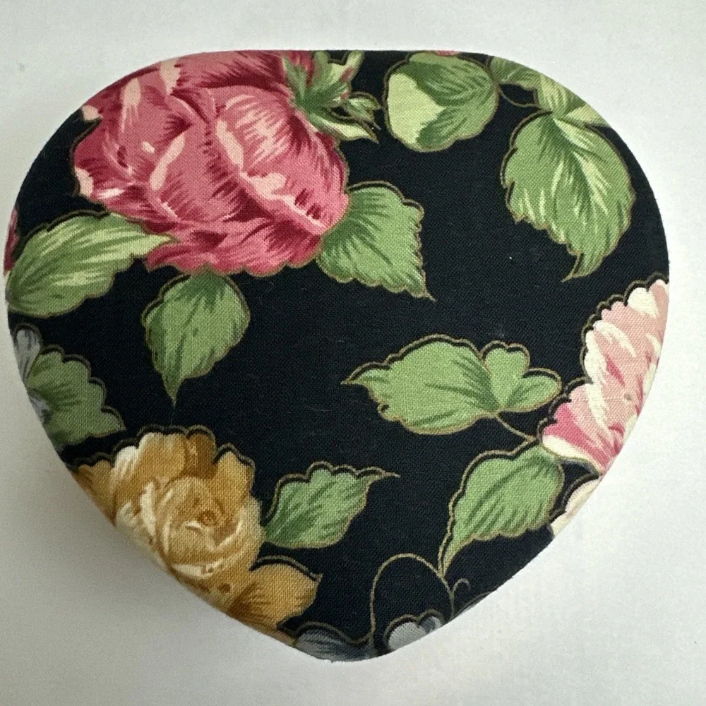 VTG Cloth Covered Heart Shape Hard Case Travel Jewelry Box w/Pouch 4.5